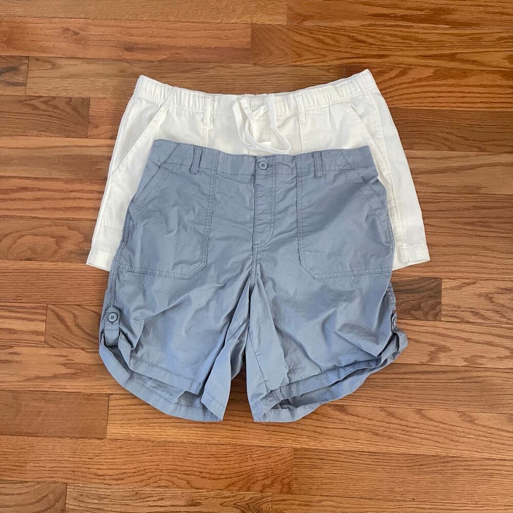 Berkley Jensen Womens Pull On Shorts Lot of 2 Size XL White Blue Utility Cargo